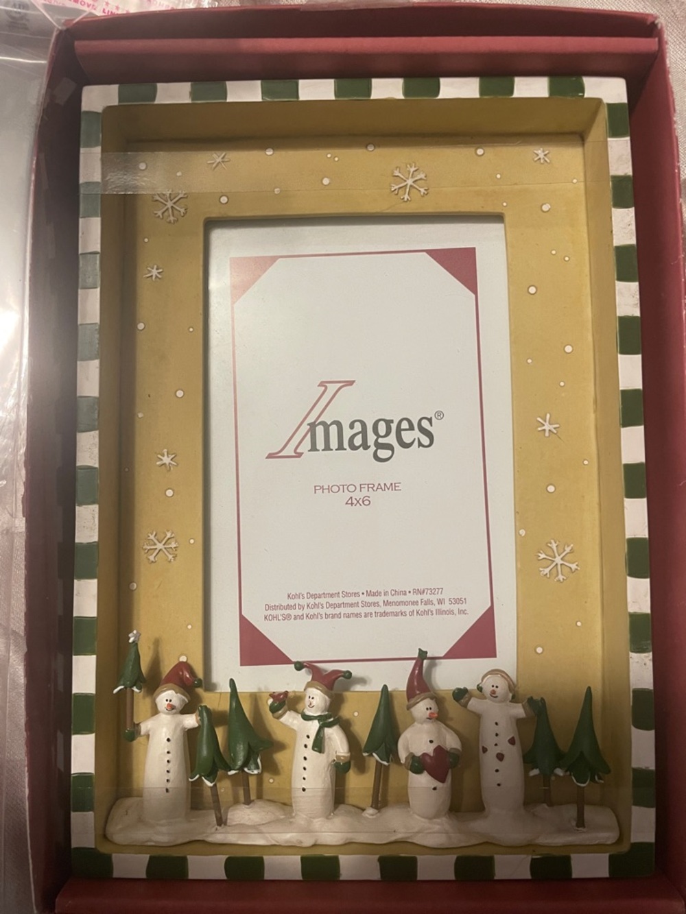 Images Holiday Snowman & Tree 4x6 Photo Frame - new 3D wooden detail
